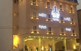 Golden square قولدن سكوير